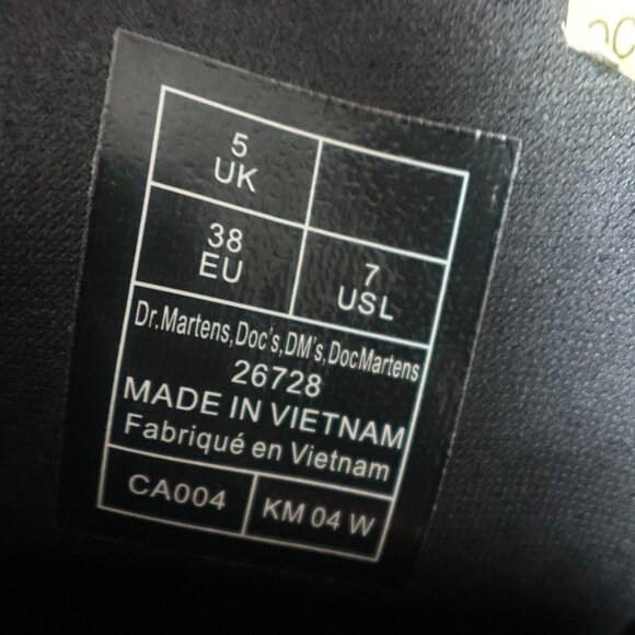 Dr. Martens 1460 Mono Patent Leather Lace Up Boots - Picture 12 of 14